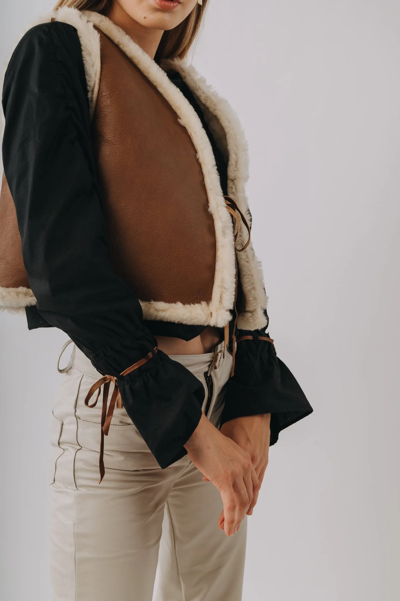 Double Tradition Vest (Lana & Cuero)