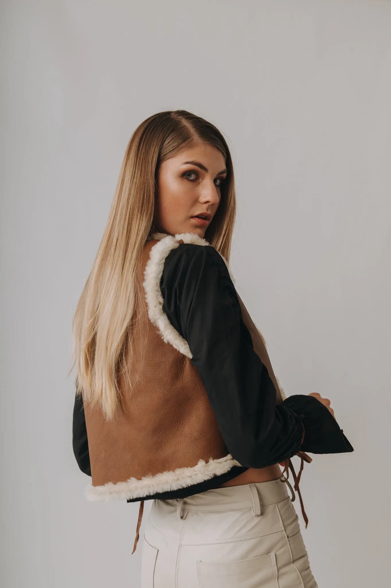 Double Tradition Vest (Lana & Cuero)