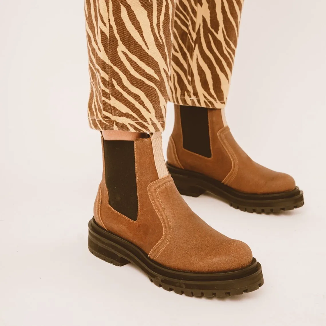 Botas Montana — Botas de cuero Negro · BONA