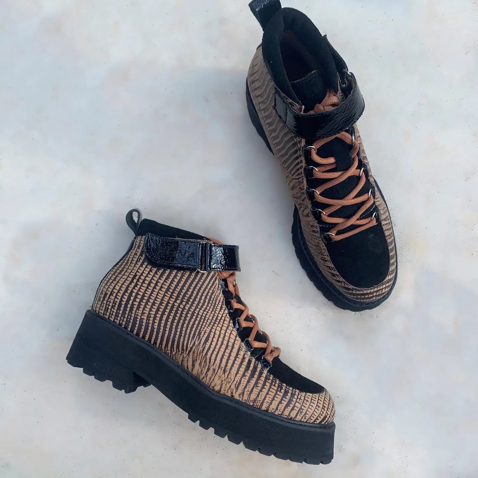 Botas Dexter — Botas Óxido · BONA